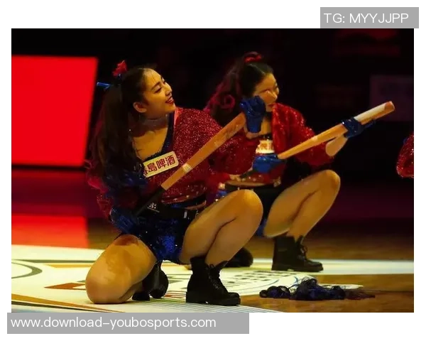 韩国篮球宝贝热舞展现青春活力引领全场激情时刻